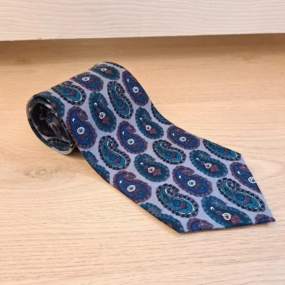 Enrico‎ Uomo 100% Imported Silk Shades Of Blue Paisley Standard Width Tie